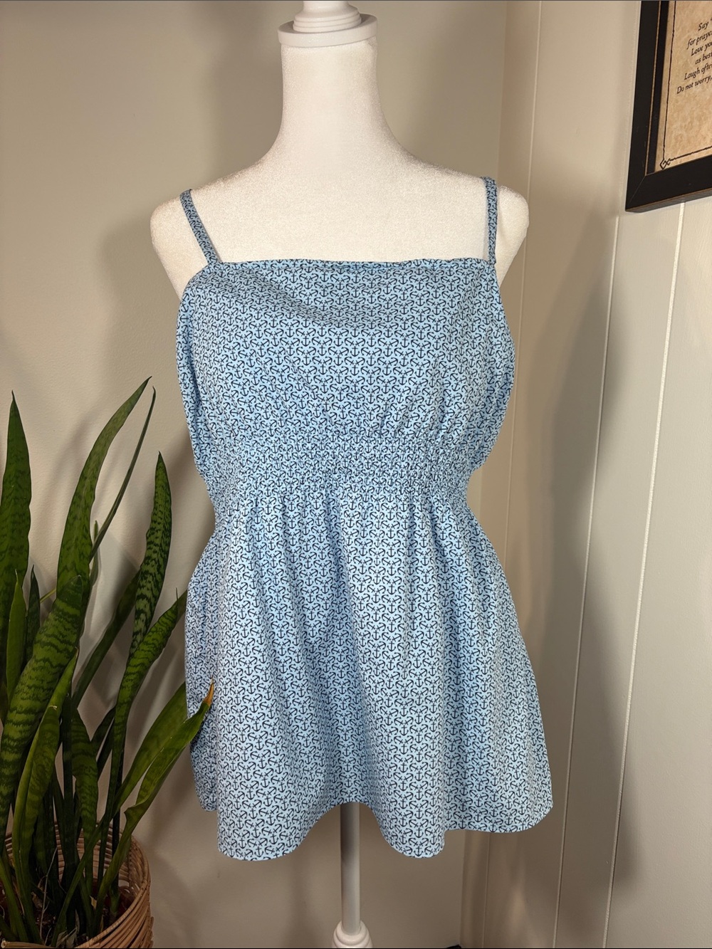 Vineyard Vines 🐳 summer top blue ⚓️ anchors L